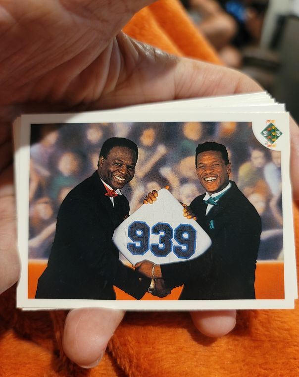 1991 Upper Deck #636 Rickey Henderson Lou Brock Stolen Base Leaders — front