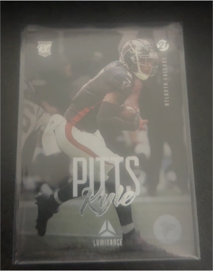 2021 Panini Chronicles Luminance #210 Kyle Pitts — front
