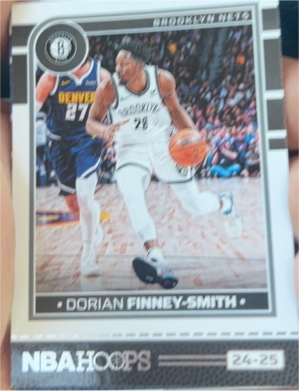 2024-25 Panini Hoops #204 Dorian Finney-Smith — front