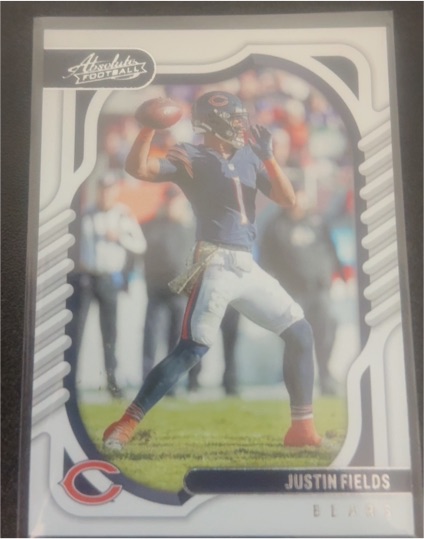 2022 Panini Absolute #15 Justin Fields — front