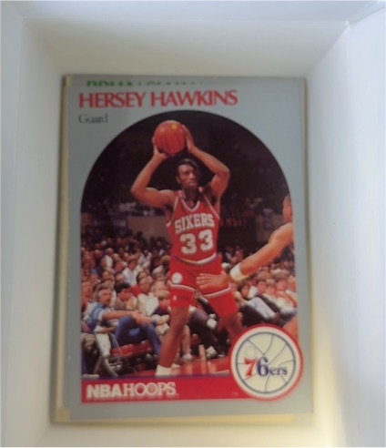 1990 NBA Hoops #229 Hersey Hawkins — front