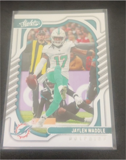 2022 Panini Absolute Football #51 Jaylen Waddle — front
