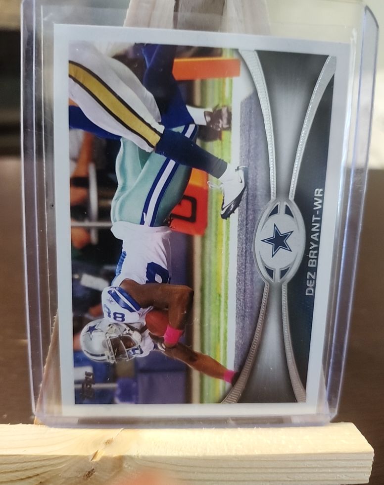 2012 Topps #69 Dez Bryant Dallas Cowboys — front