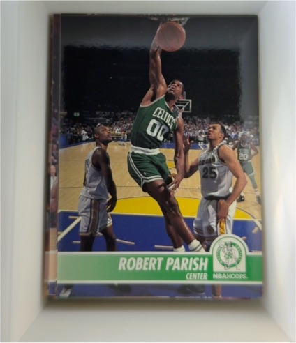 1994 SkyBox NBA Hoops #13 Robert Parish — front
