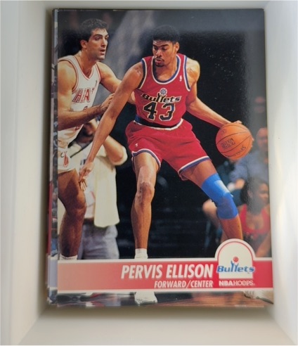 1994-95 NBA Hoops #220 Pervis Ellison — front