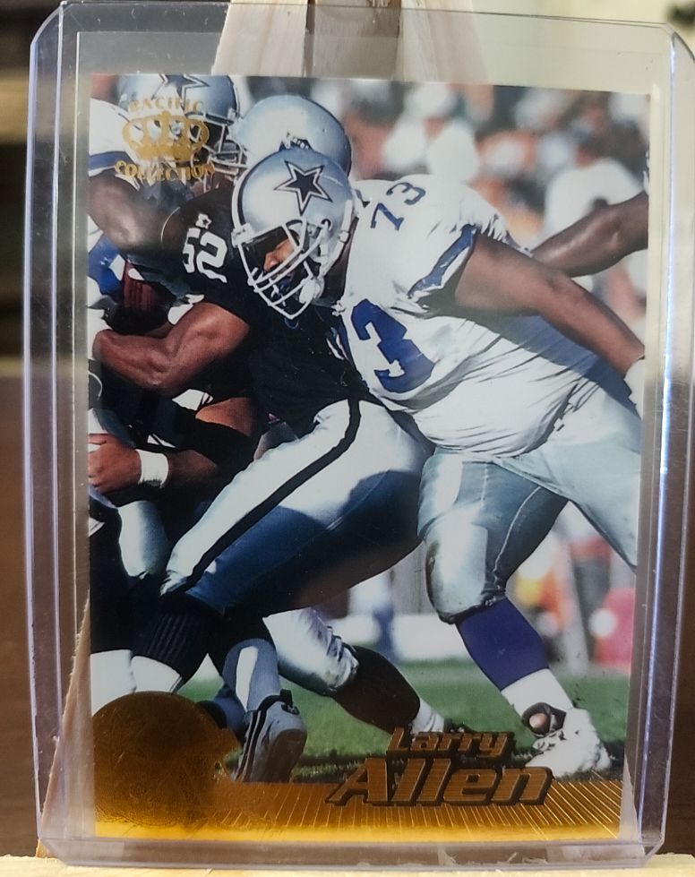 1996 Pacific Crown Collection #C9 Larry Allen — front