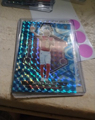2024 Panini Mosaic Tesselation #03 Jayden Daniels — front