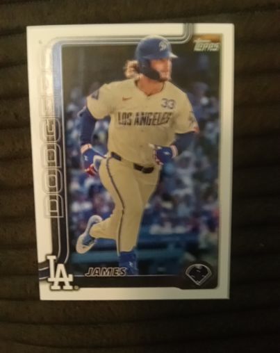2025 Topps Series 2 #683 James Outman — front