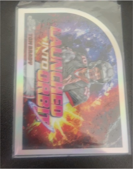 2024 Topps Chrome Cosmic #LIO-10 Pete Alonso Launched Into Orbit — front