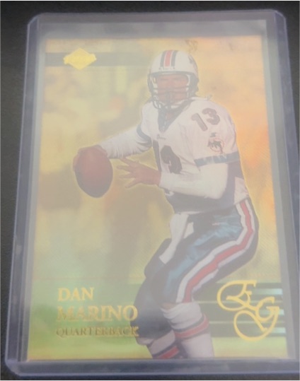 2000 Collector's Edge EG #112 Dan Marino — front