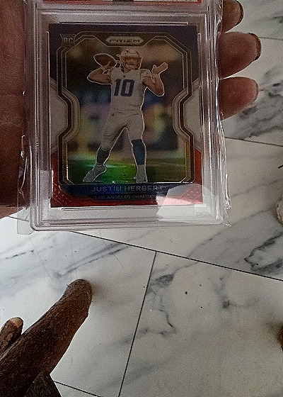 2020 Panini Prizm #325 Justin Herbert — front