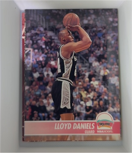 1993-94 Skybox #192 Lloyd Daniels — front