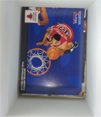 1993-94 NBA Hoops Scoops #HS4 Scottie Pippen — front