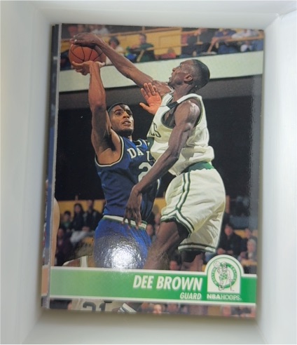 1994 NBA Hoops Dee Brown Boston Celtics — front