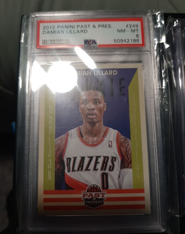 2012 Panini Past & Present #249 Damian Lillard — front