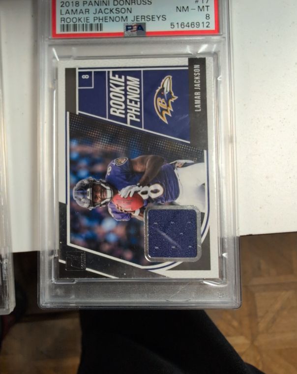 2018 Panini Donruss #17 Lamar Jackson Rookie Phenom Jerseys — front