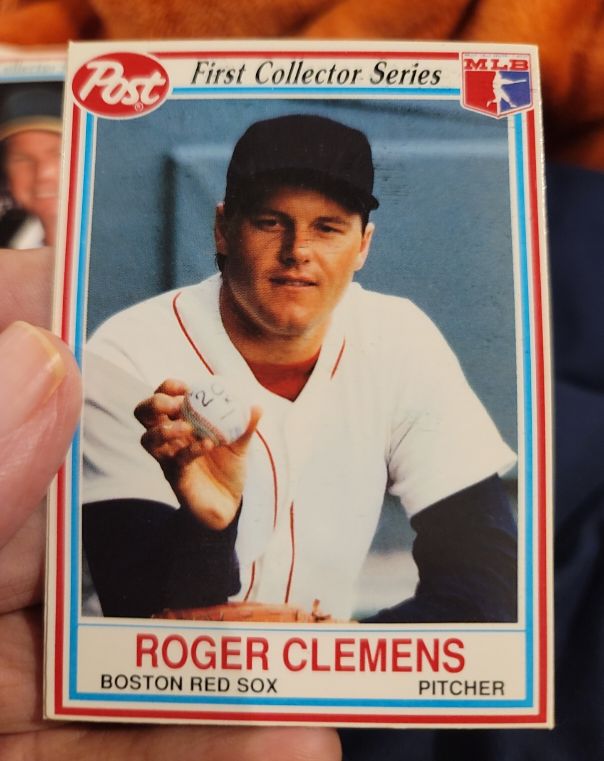 1990 Post First Collector Series #2 Roger Clemens — front
