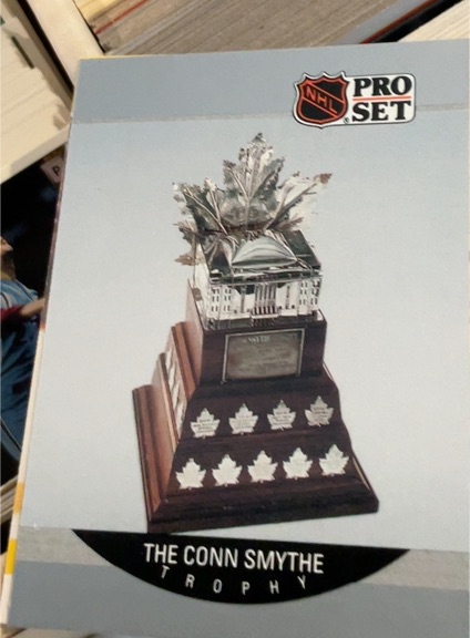 1990 Pro Set #390 The Conn Smythe Trophy Bill Ranford — front