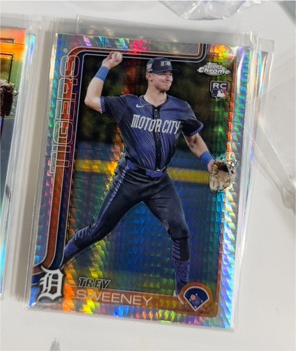 2025 Topps Chrome #6 Trey Sweeney RC — front