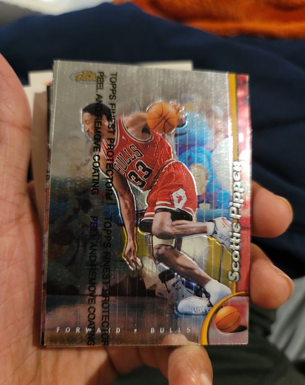 1998-99 Topps Finest #117 Scottie Pippen — front