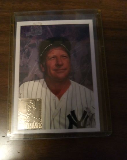1996 Topps #7 Mickey Mantle — front