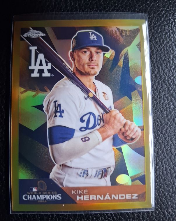 2025 Topps Chrome Champion Refractor #CHAMP-3 Kiké Hernández — front
