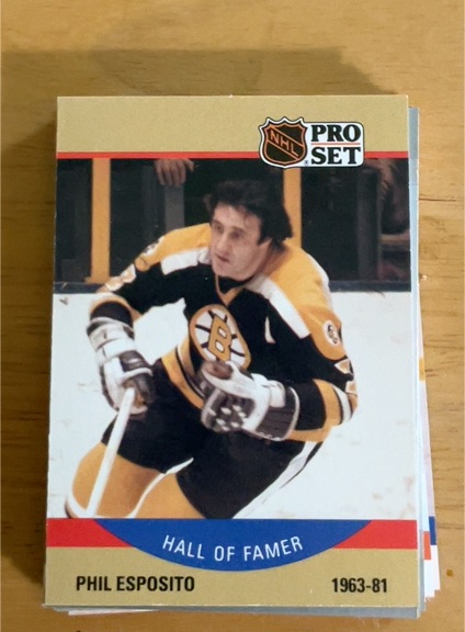 1990-91 Pro Set #403 Phil Esposito — front