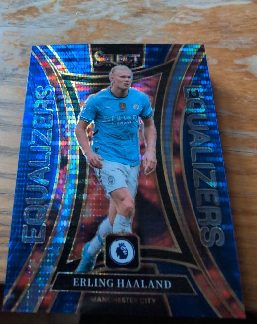 2024-25 Panini Select Premier League #15 Erling Haaland — front