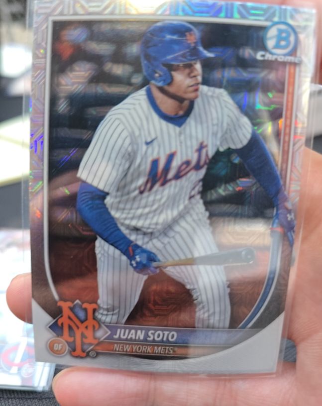 2025 Bowman Chrome #22 Juan Soto — front