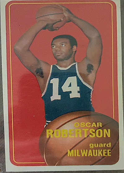 1970-71 Topps #100 Oscar Robertson — front