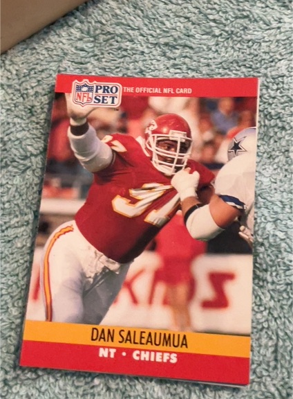 1990 Pro Set #535 Dan Saleaumua — front