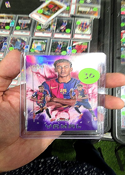 2022-23 Panini Chronicles Anssumane Fati #20 FC Barcelona — front