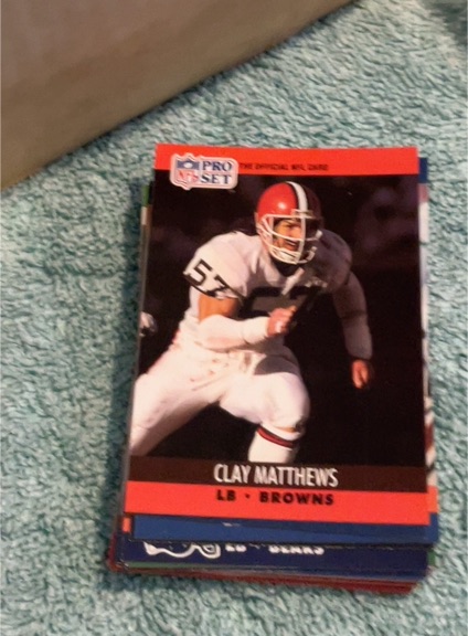 1990 Pro Set #474 Clay Matthews — front