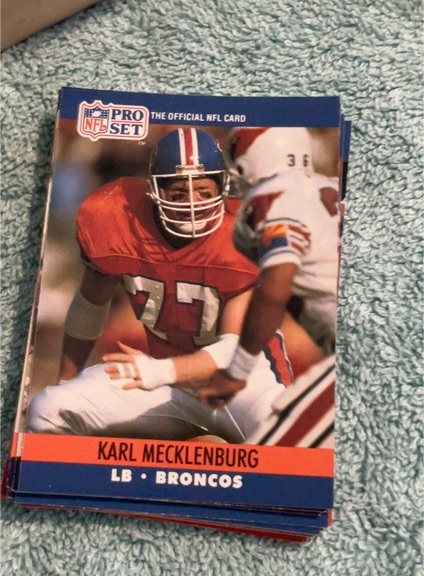 1990 Pro Set #468 Karl Mecklenburg — front
