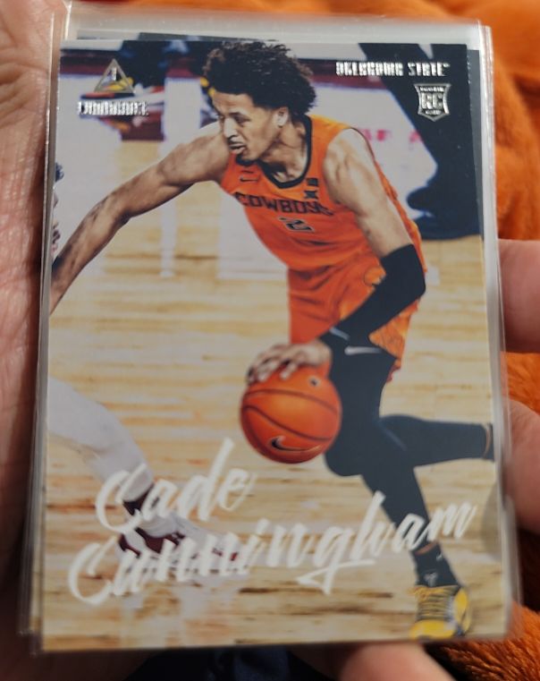 2021 Panini Chronicles Draft Picks Luminance #76 Cade Cunningham — front