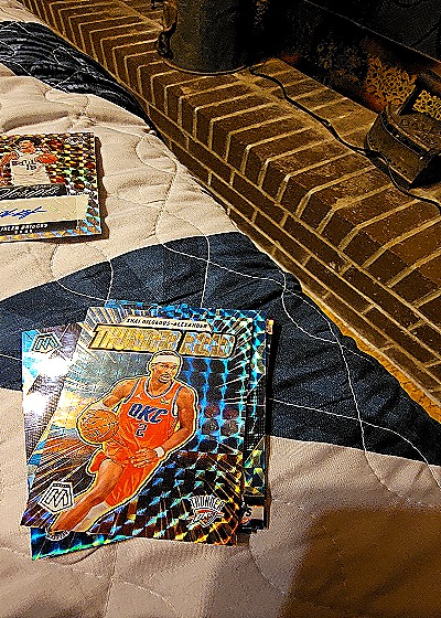 2022-23 Panini Mosaic #3 Shai Gilgeous-Alexander — front