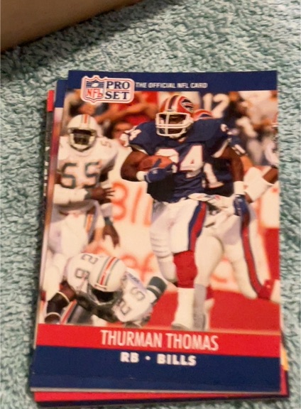 1990 Pro Set #444 Thurman Thomas — front