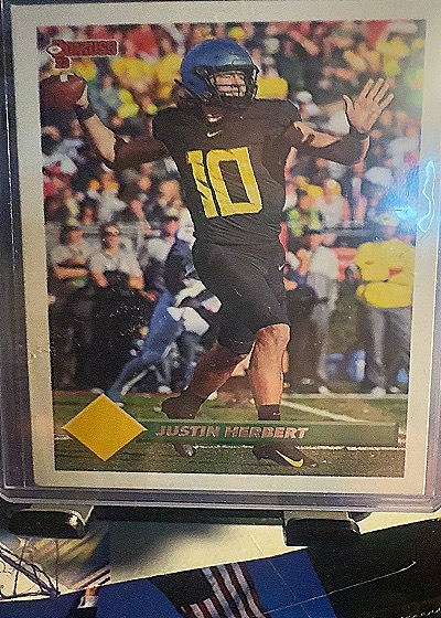 2023 Donruss #10 Justin Herbert — front