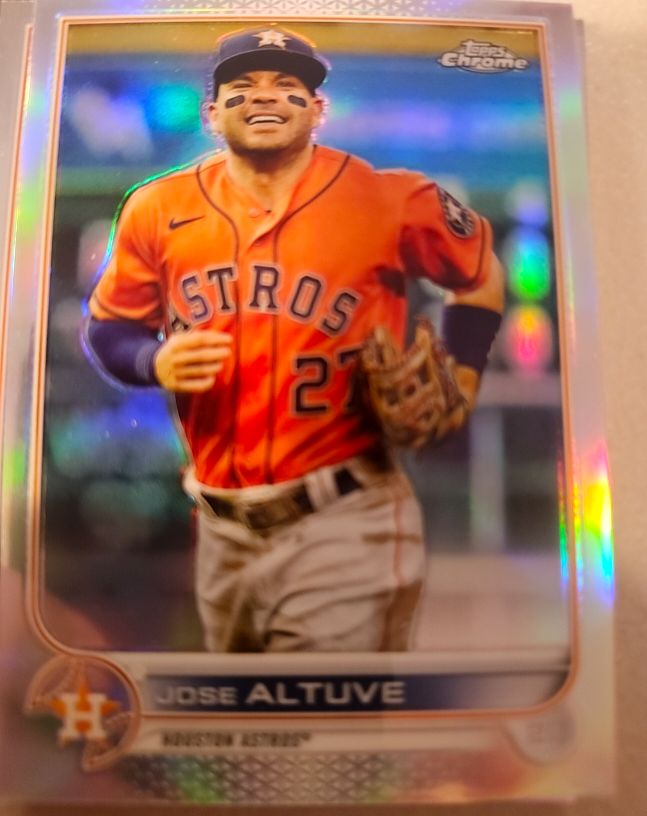 2022 Topps Chrome #6 Jose Altuve — front