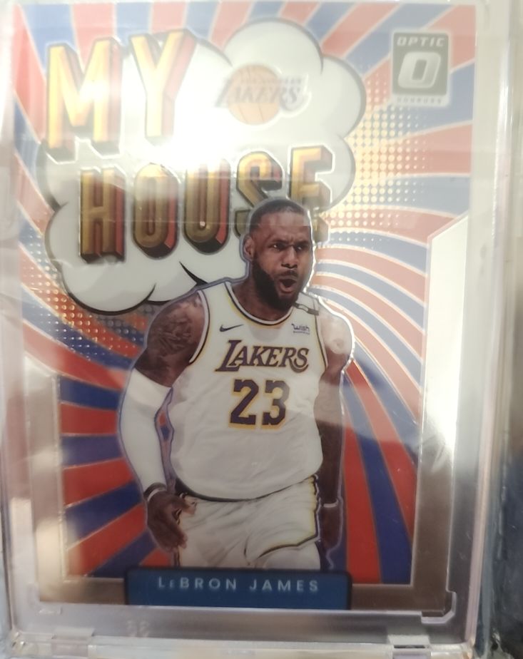 2021-22 Donruss Optic My House #6 LeBron James — front