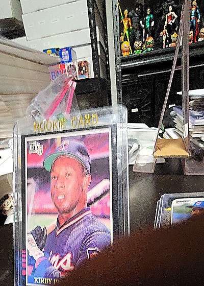 1984 Leaf #1 Kirby Puckett Rookie Card — front