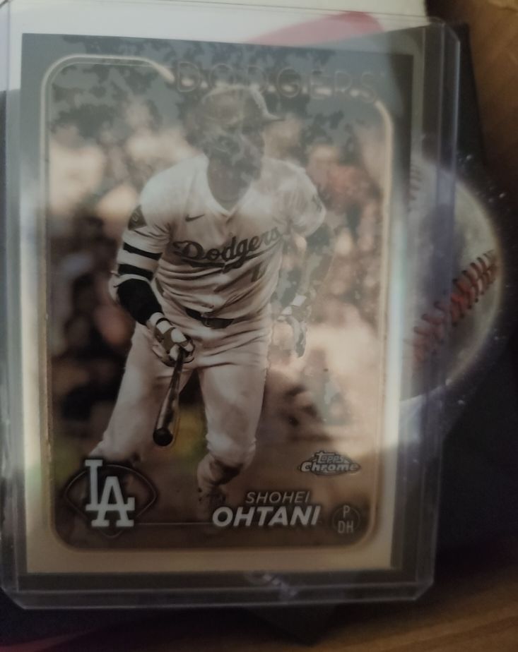 2024 Topps Chrome #1 Shohei Ohtani — front