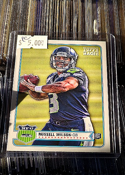 2012 Topps Magic #181 Russell Wilson RC Rookie Seattle Seahawks — front