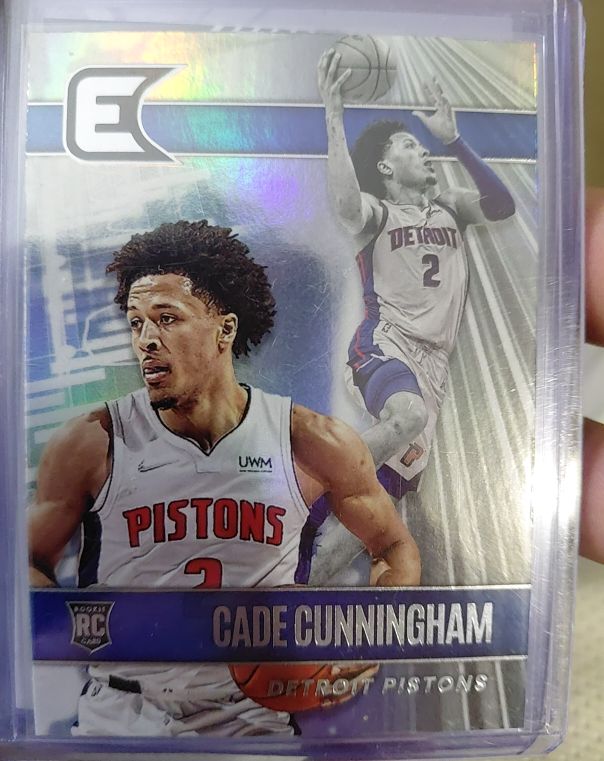 2021-22 Panini Chronicles Essentials #335 Cade Cunningham — front