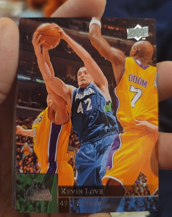 2009-10 Upper Deck #107 Kevin Love — front