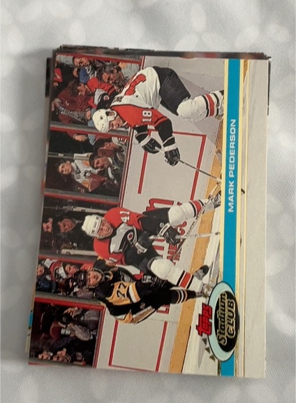 1991-92 Topps Stadium Club #346 Mark Pederson — front