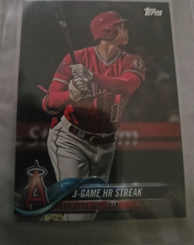 2018 Topps Update #US189 Shohei Ohtani 3-Game HR Streak Rookie — front
