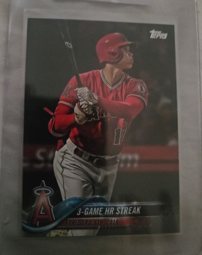 2018 Topps Update #US189 Shohei Ohtani 3-Game HR Streak Rookie — front