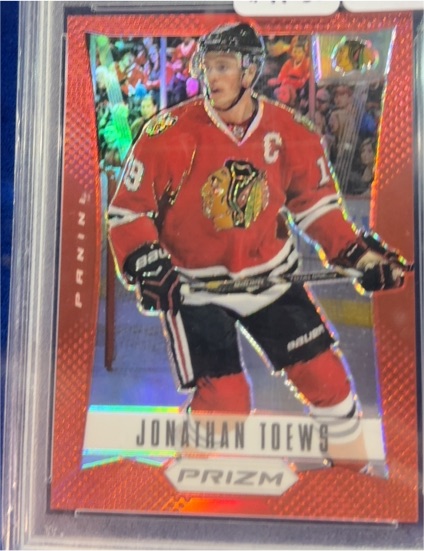 2012-13 Panini Rookie Anthology Prizm #10 Jonathan Toews — front