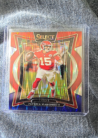 2024 Panini Select #33 Patrick Mahomes II Concourse — front